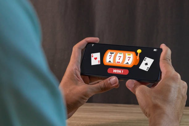 qqmobile featured game showcase